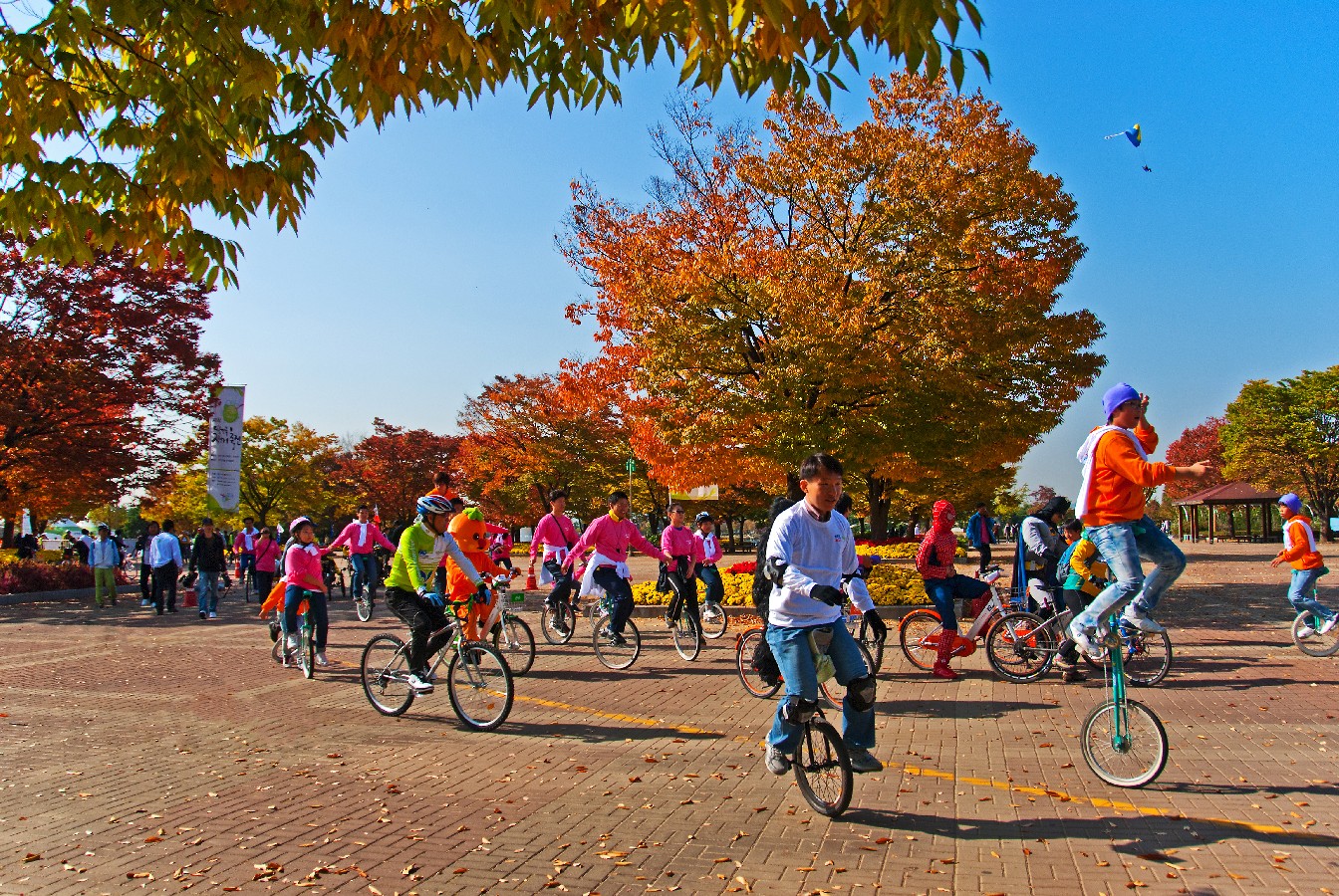 Prize winners – Han Namsuk – Bike Celebration